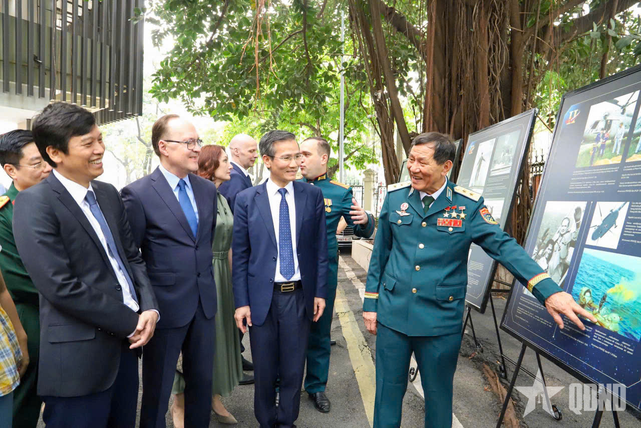 Trưng bày về chuyến bay Liên hợp 37 - Biểu tượng hợp tác vũ trụ Việt Nam - Liên bang Nga